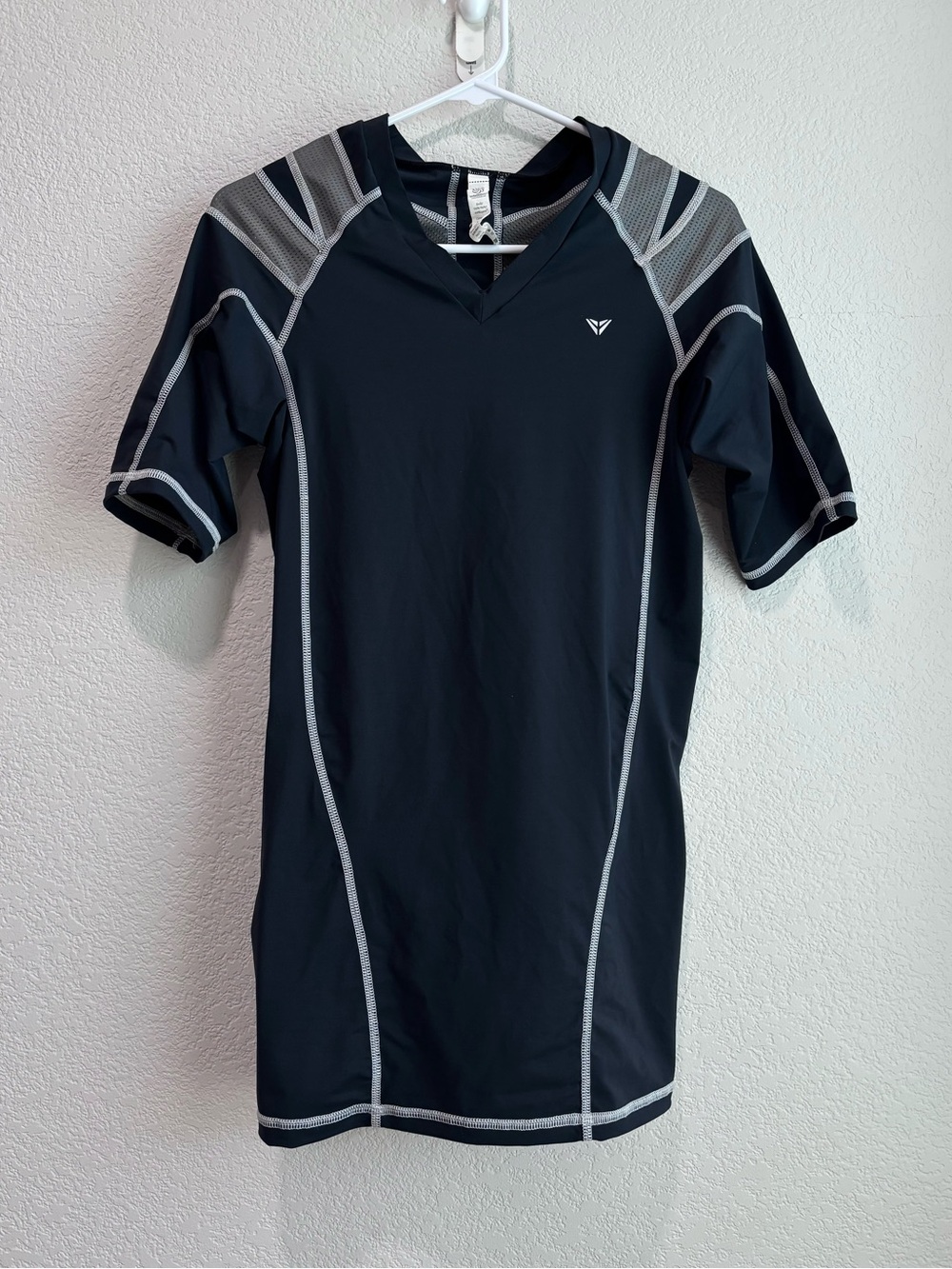 Intelliskin Posture Correcting Foundation V Tee Short Sleeve Shirt Size Large
